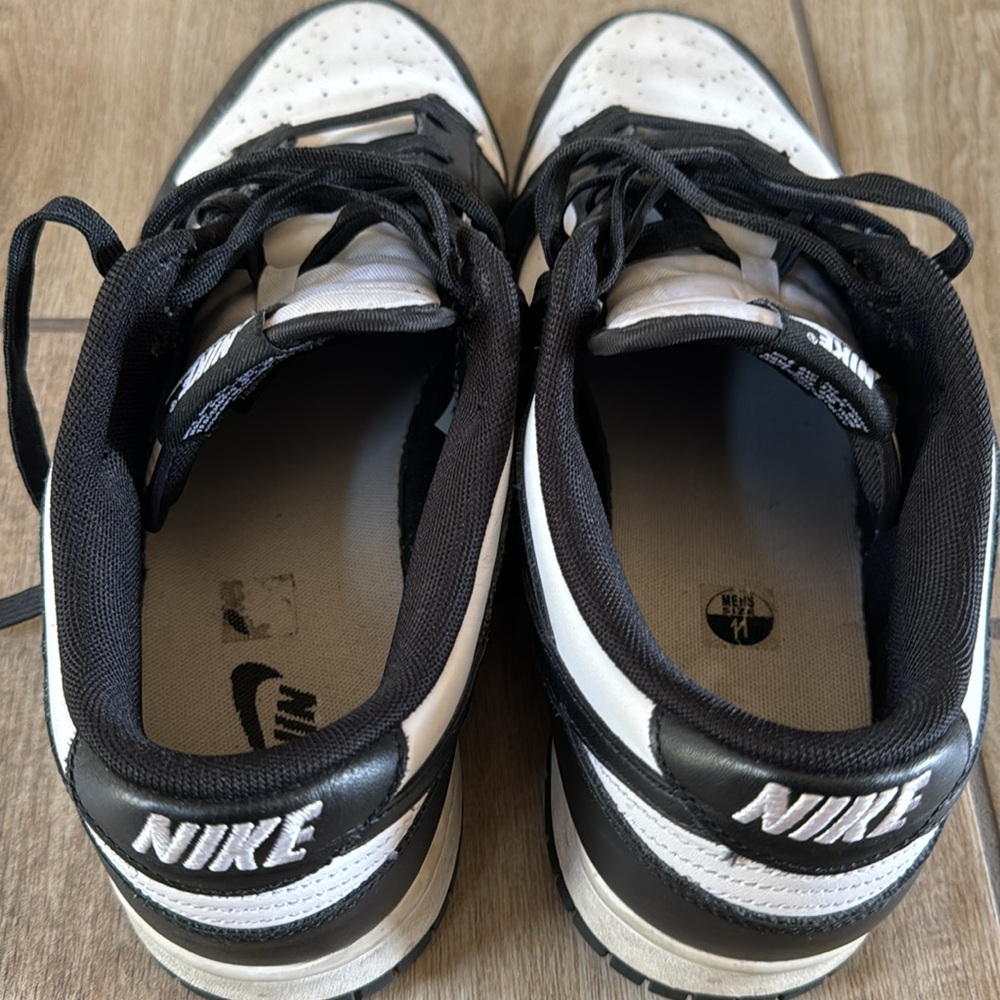 Nike Dunk Black/White - Picture 4 of 7